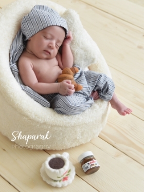 آتلیه شاپرک عکاسی نوزاد با تم قهوه و نوتلا 